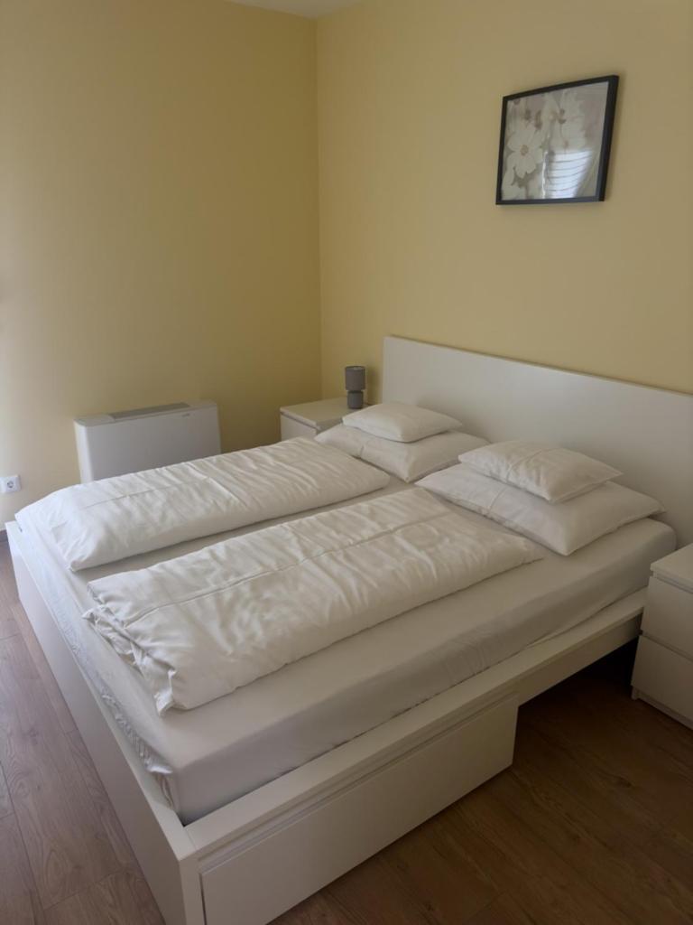 Admiral Apartman Csopak Bagian luar foto